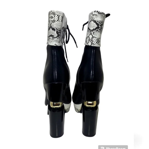 AKIRA Azalea Wang Thinking Out Loud Chunky Heel Bootie Black Size 8.5 New - Picture 4 of 9